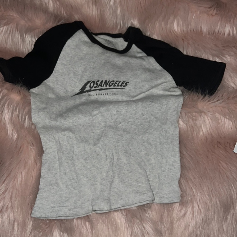 Brandy Melville Los Angeles Baby Tee Cropped